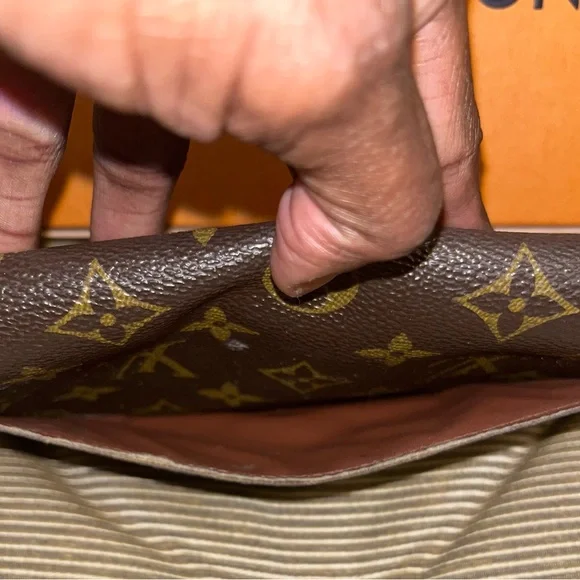 💯Authentic Louis Vuitton Portefeuille Sarah Long Wallet w/Chain inclusion - Picture 10 of 17